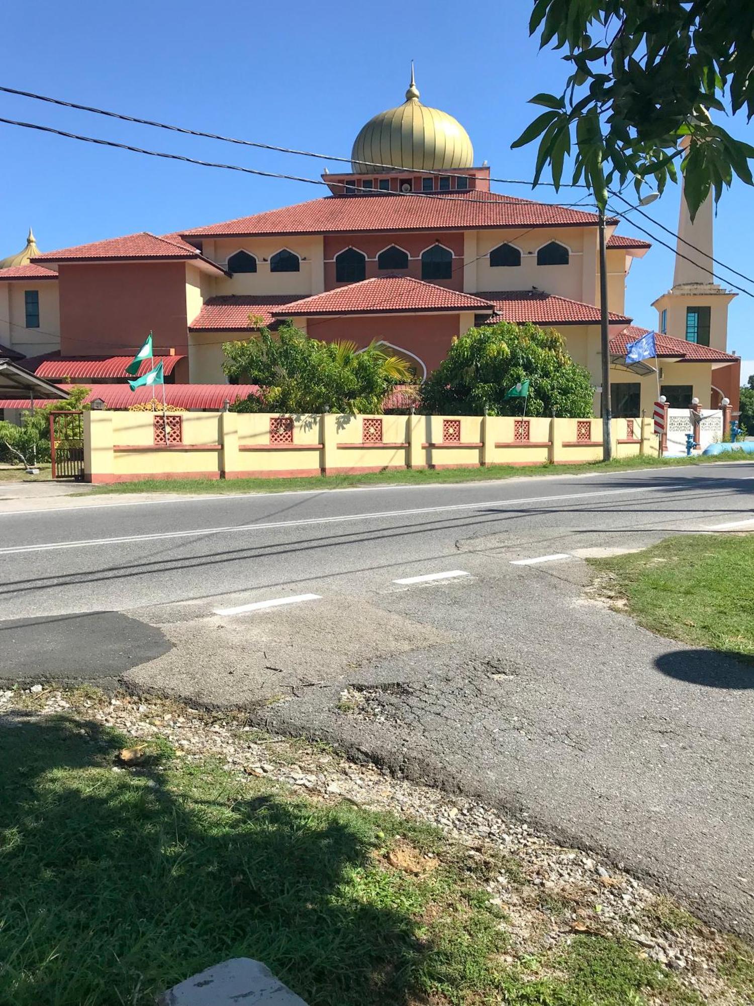 Rayyan'S Roomstay Pantai Kok Bagian luar foto