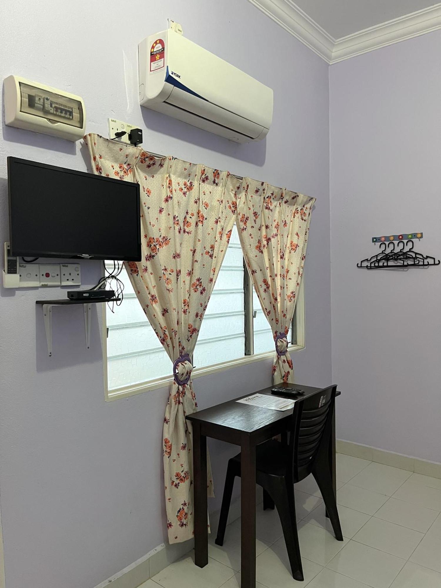 Rayyan'S Roomstay Pantai Kok Bagian luar foto